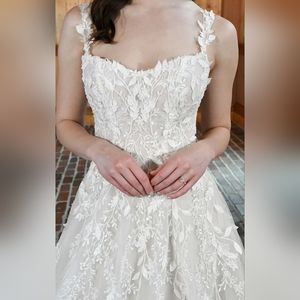 Wedding dress size 16